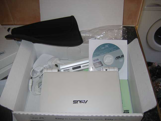 Asus EEE Unboxed